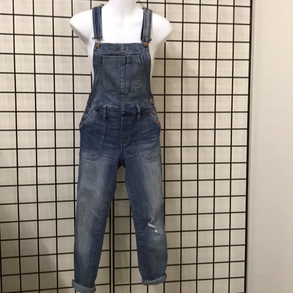 Bullhead skinny legs overalls